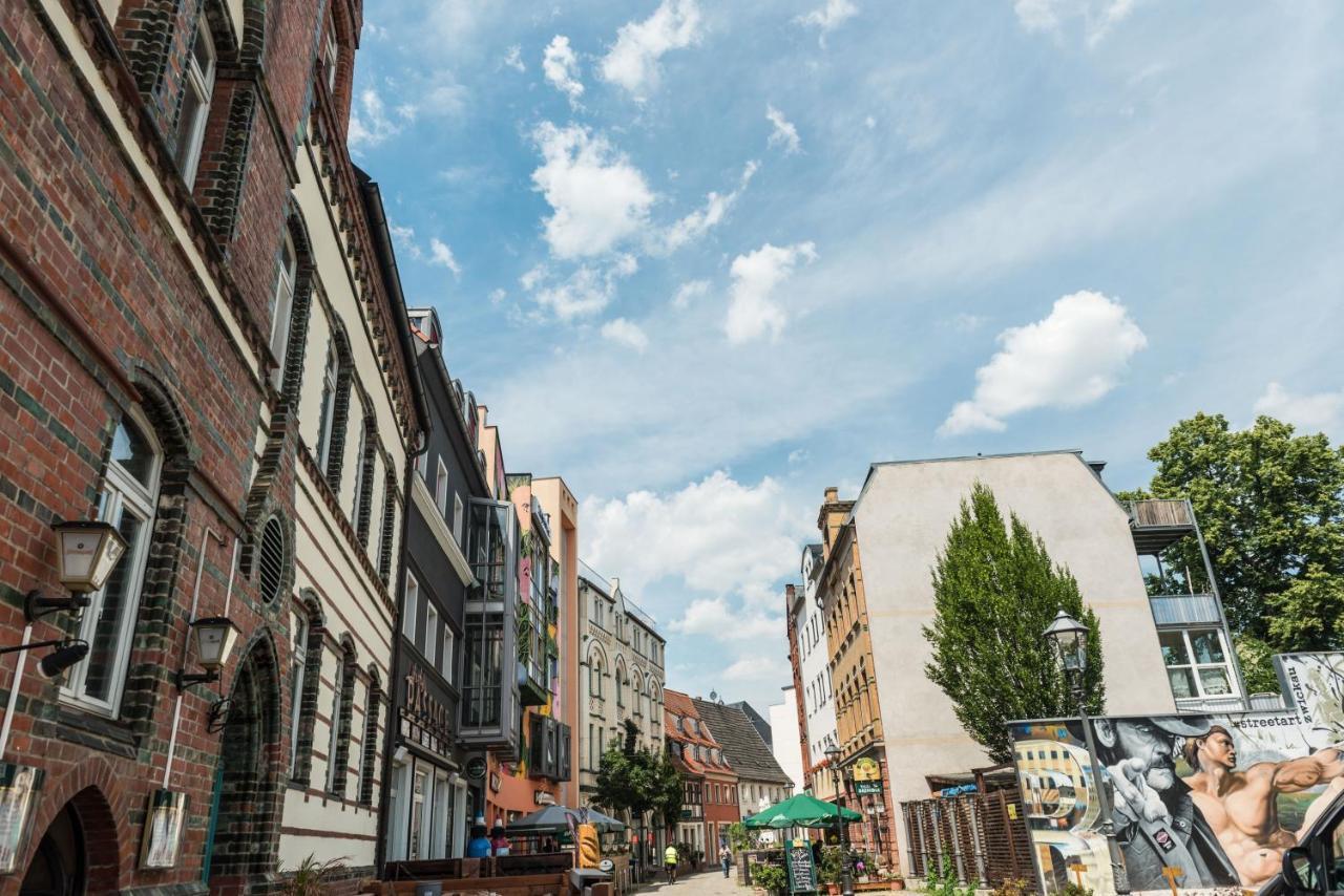 Apartmenthaus Am Dom Junior Suite Mit Parkplatz Zwickau Exterior foto